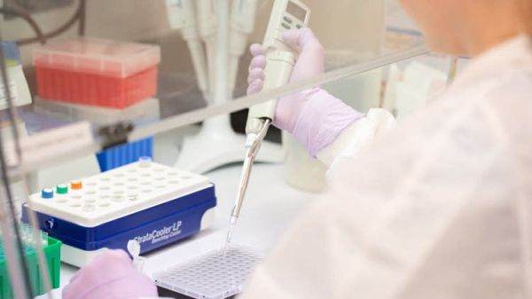 Spania confirmă primele cazuri de ''flurona'', infectarea simultană cu gripă şi coronavirus