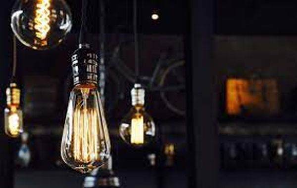 Cererea de electricitate în Spania a fost în 2021 cu 3,1% mai mică faţă de cea din 2019