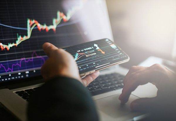 Preţurile criptoactivelor se prăbuşesc 