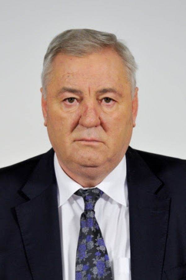 "Guvernul a îngheţat pensiile speciale în 2022"
