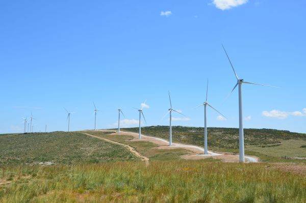 "Avem nevoie de compensări ca să menţinem ritmul CE privind tranziţia energetică"