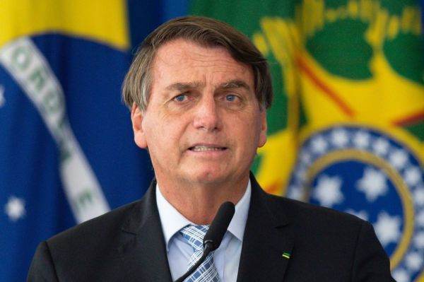 Preşedintele Bolsonaro minimalizează explozia de cazuri cauzată de varianta Omicron