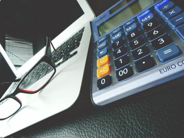 Fondurile de pensii ar vrea să ia comisioane până la moartea participanţilor