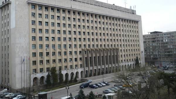 CNIR - companie responsabilă de construcţia de autostrăzi - trebuie să devină funcţională!