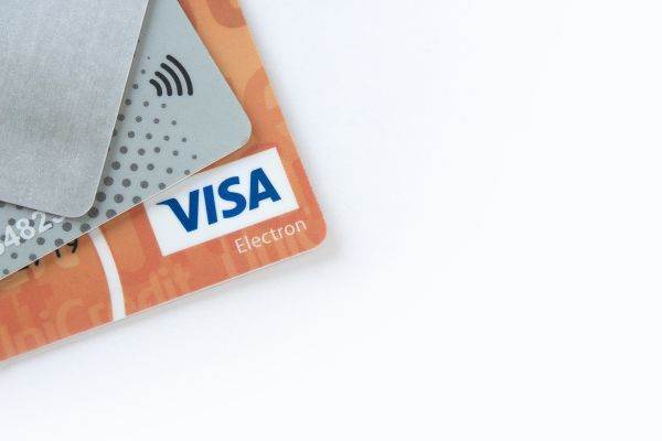 Visa aduce viitorul comerţului în prezent, devenind pionierul plăţilor bazate pe cloud