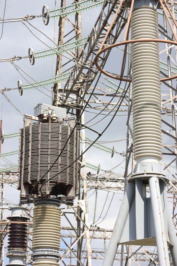 Preţul maxim al energiei electrice - 1.299,72 lei/MWh