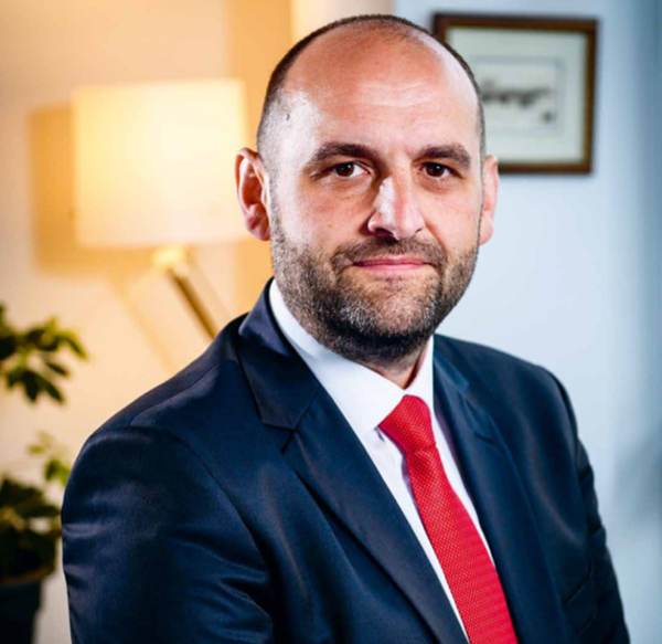 Vânzări record de baterii la Rombat în 2021 şi record de baterii reciclate