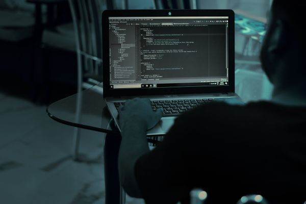 6 tendinţe în securitate cibernetică pentru 2022 