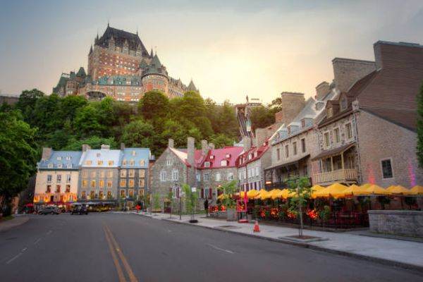 Quebec renunţă la introducerea unei taxe pentru persoanele nevaccinate