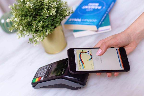 Două milioane de clienţi ai Băncii Transilvania folosesc aplicaţia BT Pay