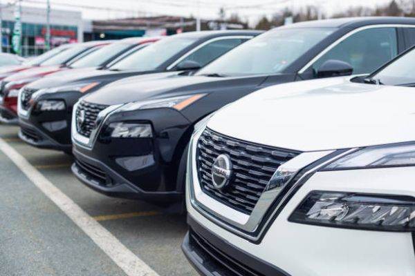 Nissan va înceta să mai dezvolte noi motoare pe benzină