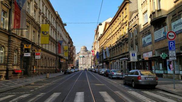 Republica Cehă renunţă în mare măsură la restricţii