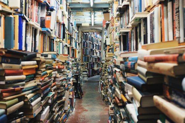 Situaţie tristă la sate: au dispărut bibliotecile