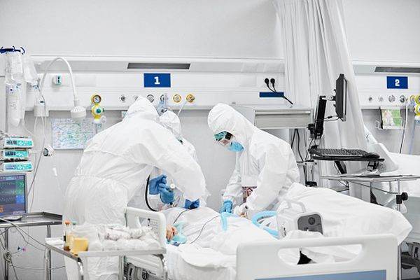 Spitalul Judeţean Buzău - aproape plin; majoritatea pacienţilor, infectaţi cu OMICRON