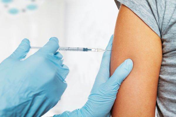 Canada a autorizat vaccinul Novavax, al cincilea ser aprobat în această ţară