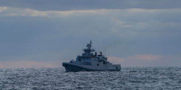 "Ucraina va cere Turciei să închidă accesul navelor militare ruse în Marea Neagră în caz de război"