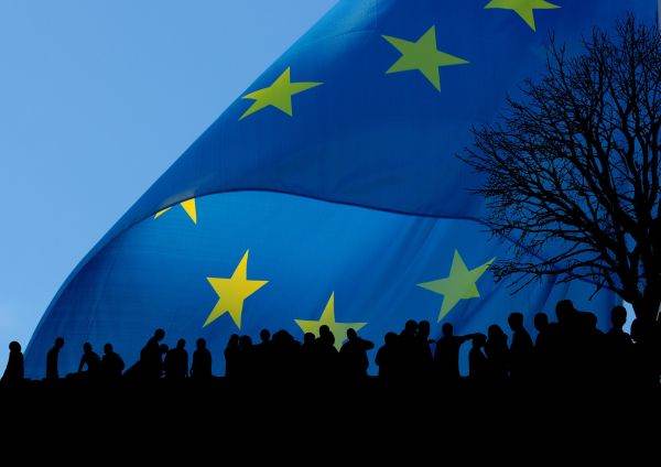 Europa se pregăteşte pentru un val masiv de refugiaţi dinspre Ucraina
