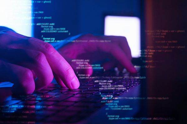 Armata ucraineană este vizată de hackeri din Belarus