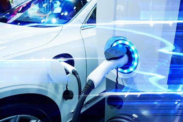 LEKTRI.CO va instala 24 puncte de încărcare maşini electrice în cadrul programului Electric UP