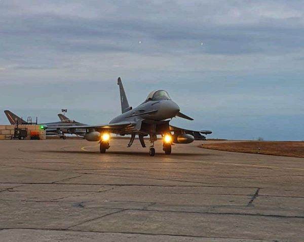 Exerciţiu militar aerian amânat de condiţiile meteo