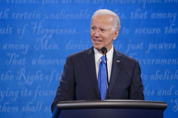 Joe Biden anunţă o nouă iniţiativă prin care cetăţenii vor primi medicamente gratuite