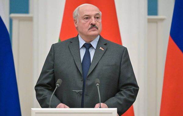 Aleksandr Lukaşenko va desfăşura forţe suplimentare la frontiera cu Ucraina