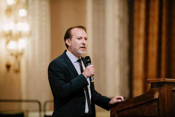 ''Proiectele pentru energia nucleară şi explorarea gazelor naturale din Marea Neagră vor fi accelerate''