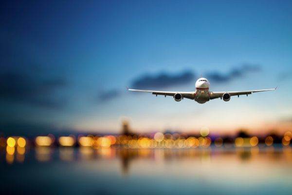 Compania aeriană rusă Aeroflot suspendă zborurile internaţionale