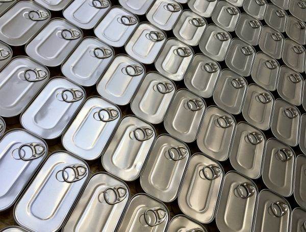 Ucraina îşi face rezerve alimentare de stat pentru populaţie şi armată