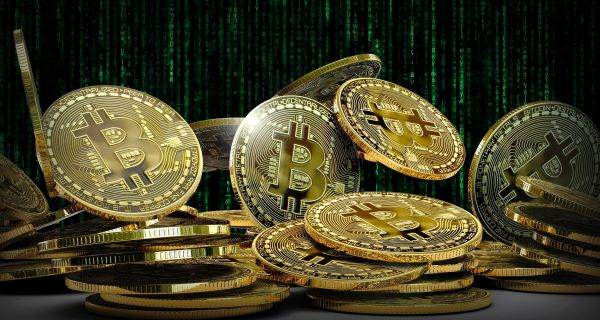 Bitcoin scade sub 40.000 de dolari, după evaporarea entuziasmului adus de ordinul lui Biden