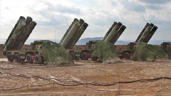 Aliaţii pregătesc trimiterea sistemelor S-300 în Ucraina