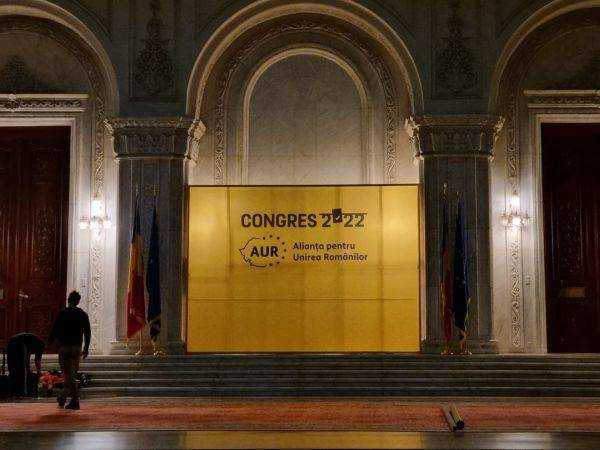 Sursa foto: Facebook/ Alianţa pentru Unirea Românilor - AUR- https://www.facebook.com/photo?fbid=288807660070196&set=a.191911453093151