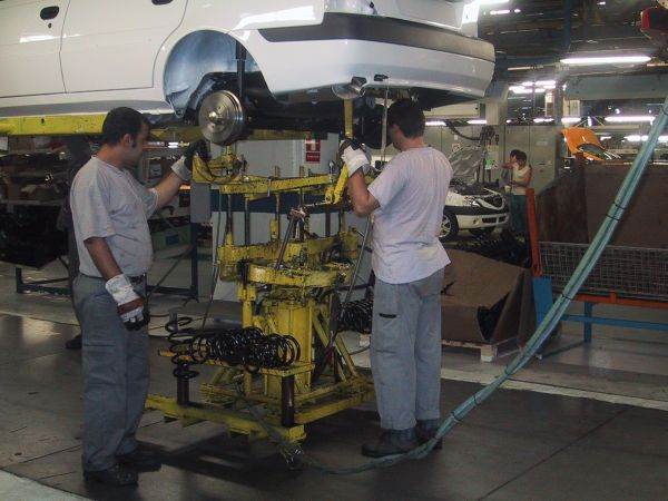 Industria auto - în recul