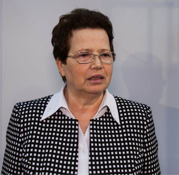 Aurica Sereny: "Importul de mobilier din Federaţia Rusă a crescut cu 67,9%, din China cu 62,7%, din Bulgaria cu 39,6%, din Turcia cu 49,2%, din Italia cu 41,1%, din Moldova cu 27,2% şi din Ucraina cu 36,9%".