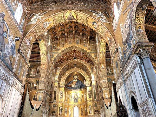 Mozaicul-bijuterie de la Monreale, în Sicilia