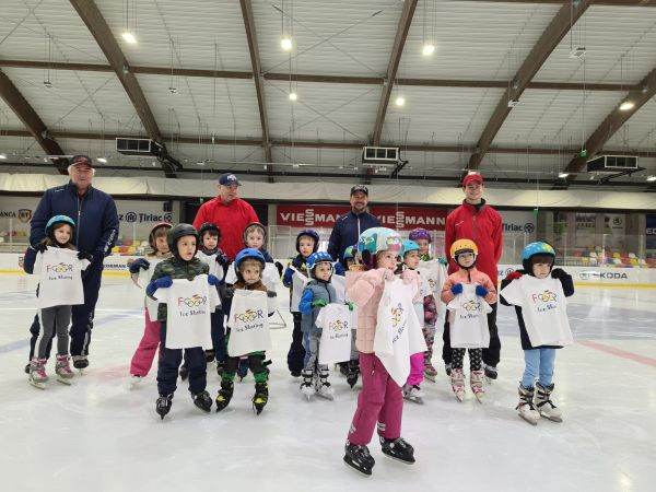 Fundaţia Olimpică Română susţine copiii pasionaţi de sporturile pe gheaţă şi înfiinţează o nou echipă de patinaj pentru juniori