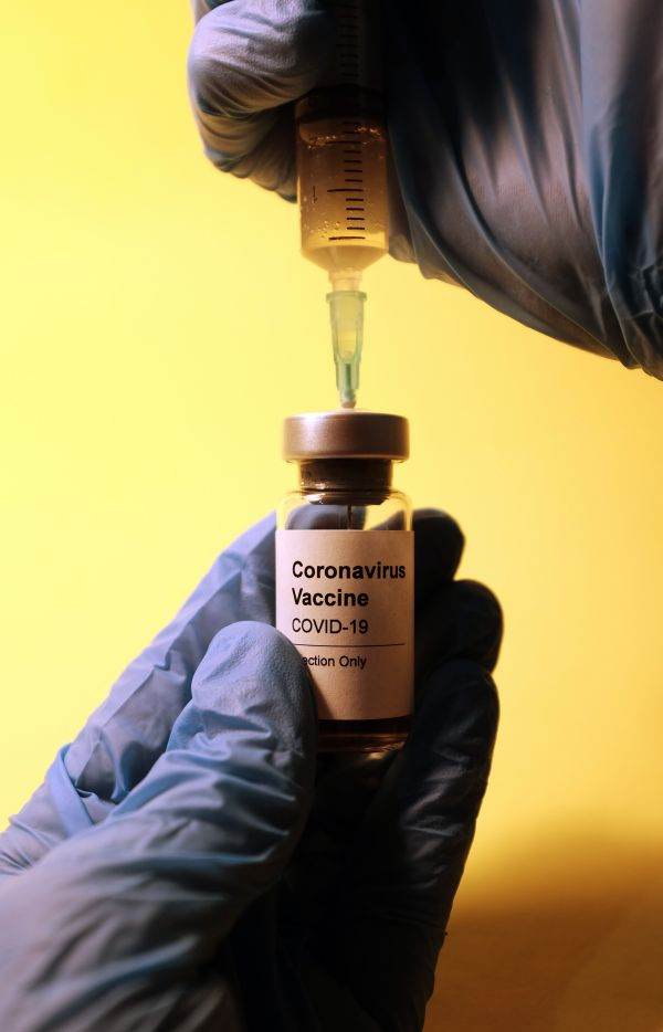 Guvernul a reglementat metodologia de raportare a pierderilor de vaccin împotriva COVID-19