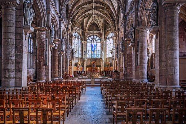 Sarcofag antic, complet conservat, descoperit sub Catedrala Notre-Dame