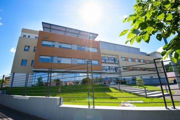 Grupul MedLife a încheiat achiziţia OncoCard Braşov după aprobarea tranzacţiei de către Consiliul Concurenţei