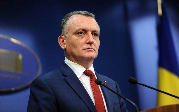 ''M-a bucurat aprecierea pentru profesorii şi elevii români''