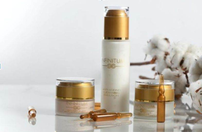 Află cum poţi avea un ten spectaculos cu produsele româneşti de lux INFINITUM şi INFINITUM by Romaniţa Iovan