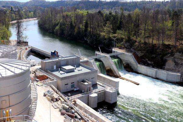 Deblocarea construirii unor hidrocentrale, pe masa CCR
