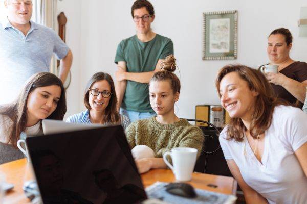 Studenţii "trag de urechi" autorităţile pe subiectul taberelor