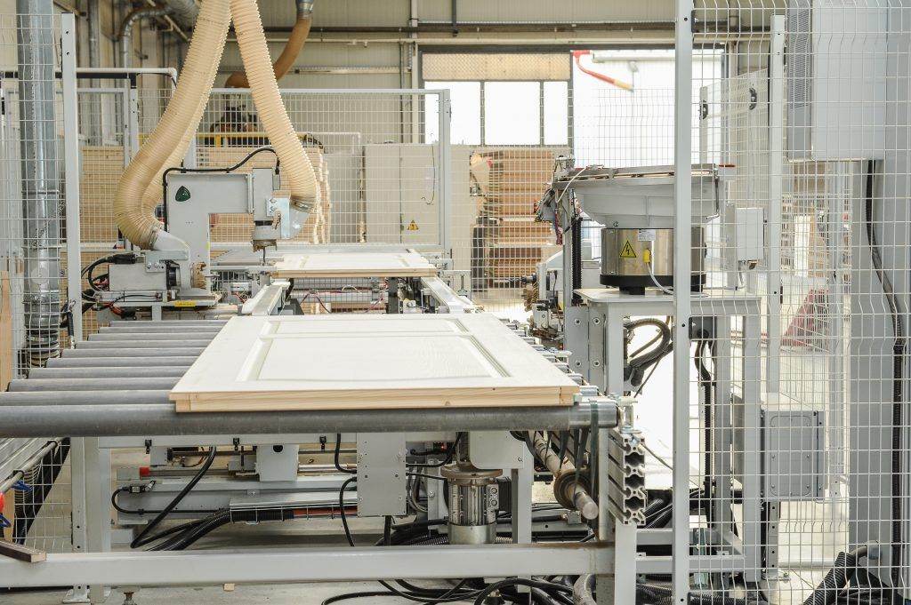 ROCA Industry a finalizat achiziţia pachetului de 70% din acţiunile Eco Euro Doors