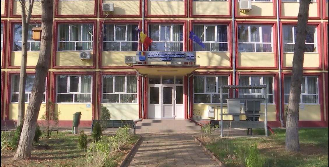 "În PNRR sunt fonduri să extindem reţeaua de şcoli verzi"