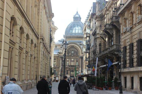 Autorităţile vor să pună Capitala pe harta globală de afaceri şi turism