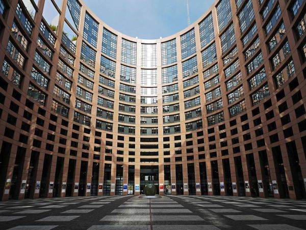 UE introduce pe "lista neagră" a terorismului trei jihadişti vest-africani cu legături cu Al-Qaida