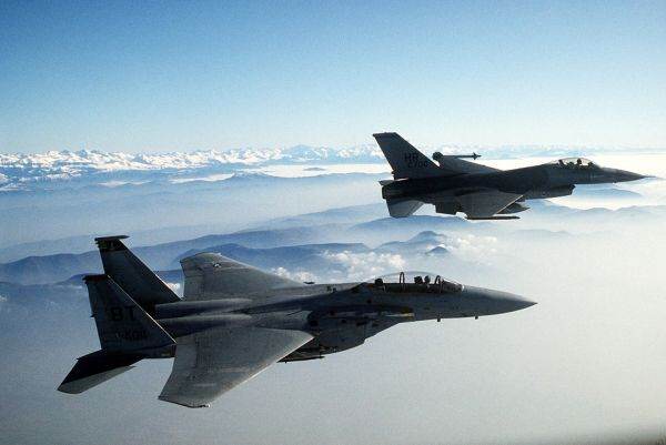 Grecia şi Republica Cehă, interesate să achiziţioneze avioane de luptă F-35