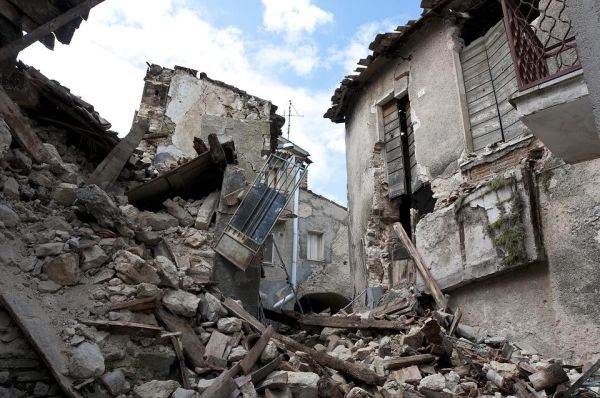 SUA examinează un răspuns umanitar pentru Afganistan în urma seismului devastator