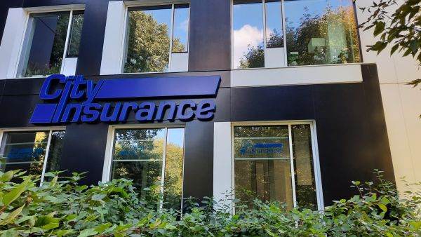 "Vânzarea poliţelor sub tariful notificat, printre principalele cauze ale falimentului City Insurance"